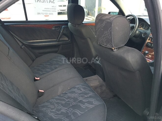Mercedes E 240 1998, 333,000 km - 2.4 л - Bakı