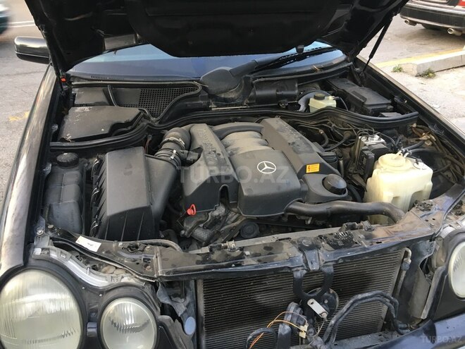 Mercedes E 240 1998, 333,000 km - 2.4 л - Bakı