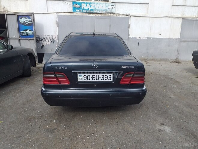 Mercedes E 240 1998, 313,000 km - 2.4 l - Bakı