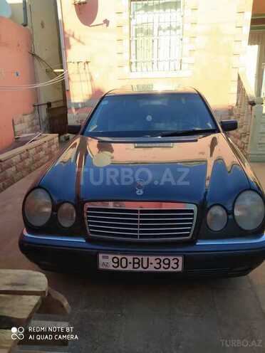 Mercedes E 240 1998, 313,000 km - 2.4 l - Bakı
