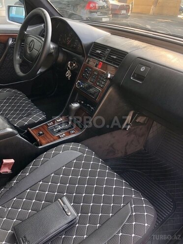 Mercedes C 180 1993, 296,600 km - 1.8 л - Bakı