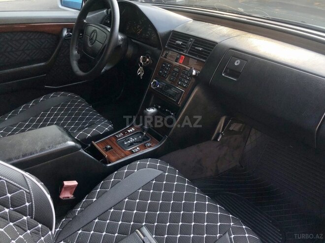 Mercedes C 180 1993, 296,600 km - 1.8 л - Bakı