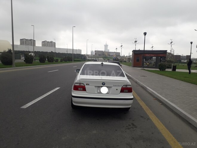 BMW 525 2002, 230,000 km - 2.5 l - Bakı