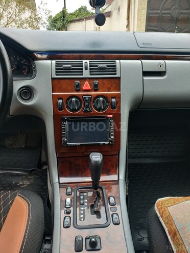 Mercedes E 200 1998, 401,000 km - 2.0 l - Bakı