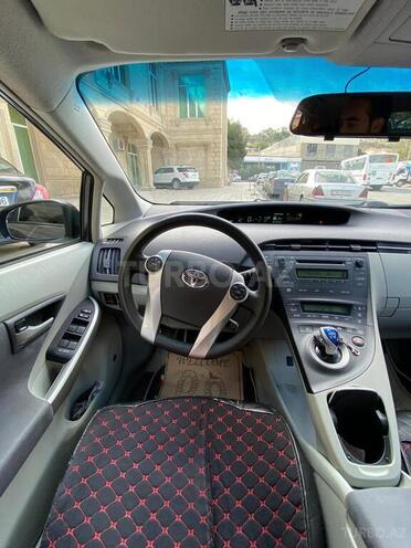 Toyota Prius 2010, 135,000 km - 1.8 l - Bakı