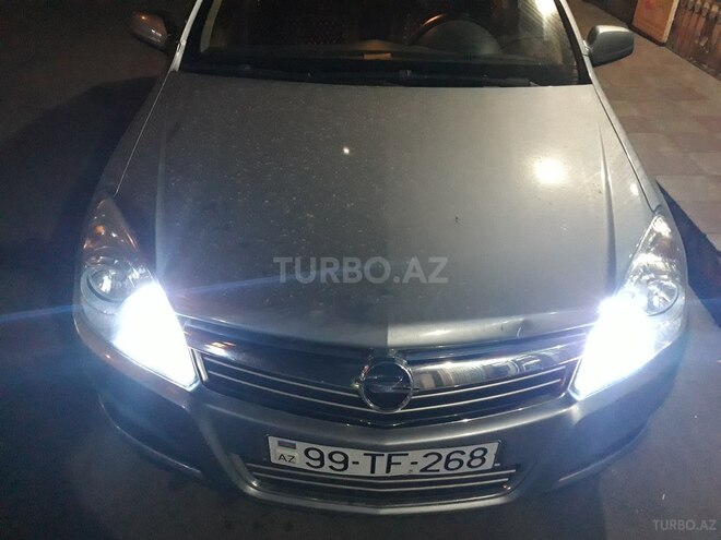 Opel Astra 2009, 248,000 km - 1.3 л - Bakı