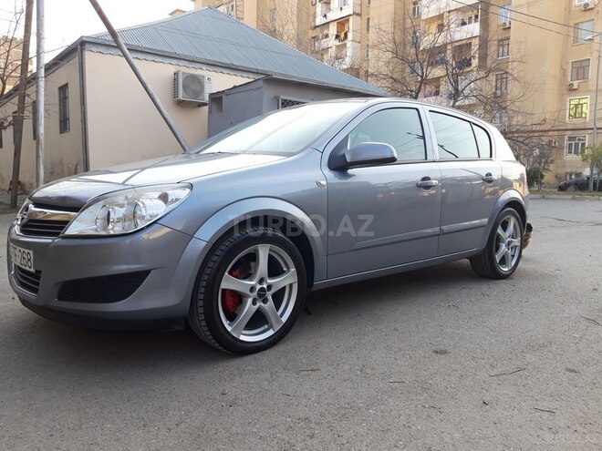 Opel Astra 2009, 248,000 km - 1.3 л - Bakı