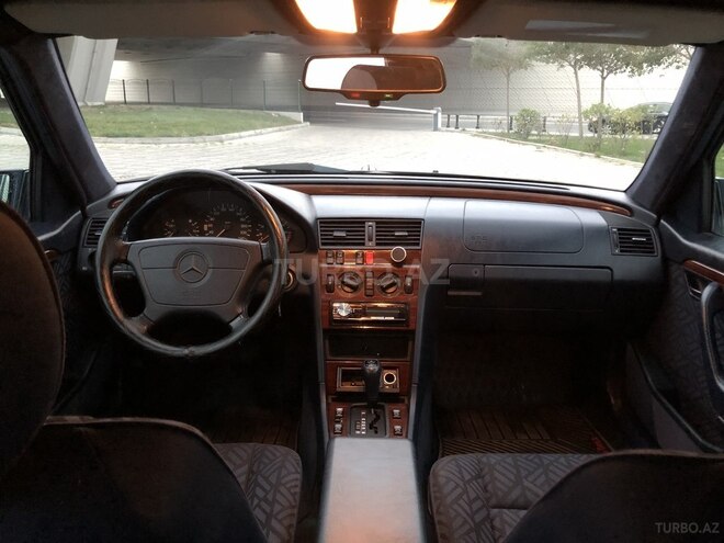 Mercedes C 180 1995, 260,000 km - 1.8 l - Bakı