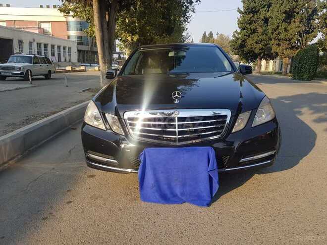 Mercedes E 220 2011, 270,000 km - 2.2 l - Gəncə
