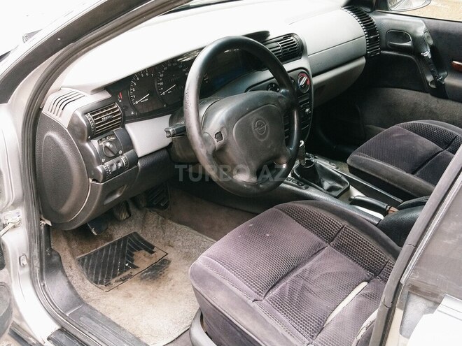 Opel Omega 1994, 247,000 km - 2.0 l - Sumqayıt
