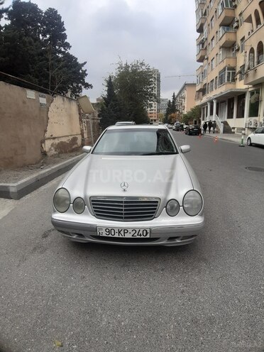 Mercedes E 240 1999, 270,000 km - 2.4 l - Bakı