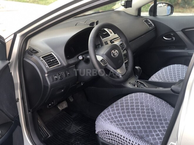 Toyota Avensis 2012, 121,800 km - 2.0 l - Bakı