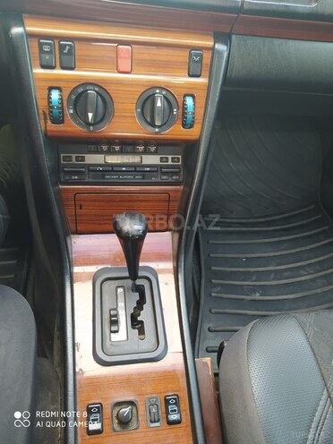 Mercedes E 220 1993, 234,568 km - 2.2 l - Sumqayıt