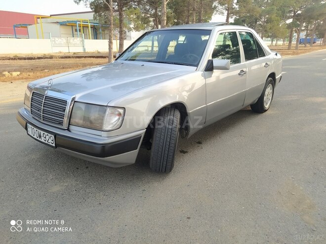 Mercedes E 220 1993, 234,568 km - 2.2 l - Sumqayıt