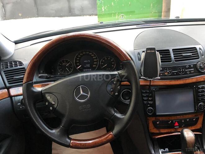 Mercedes E 240 2004, 250,000 km - 2.6 л - Bakı
