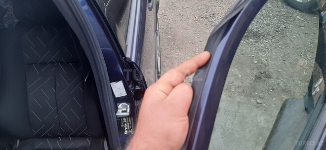 Mercedes C 180 1999, 370,000 km - 1.8 л - Ağcabədi