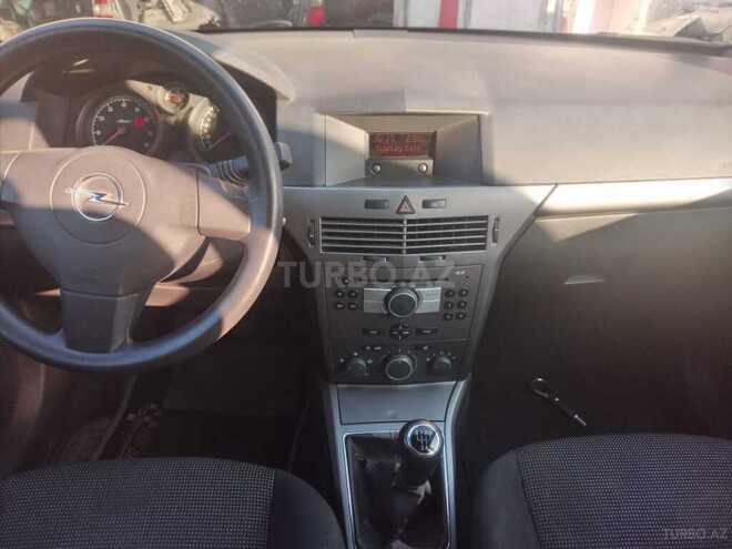 Opel Astra 2005, 180,000 km - 1.4 l - Bakı