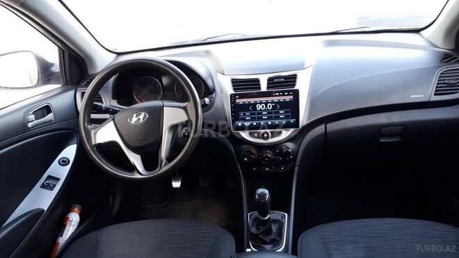 Hyundai Solaris 2014, 138,000 km - 1.4 l - Bakı