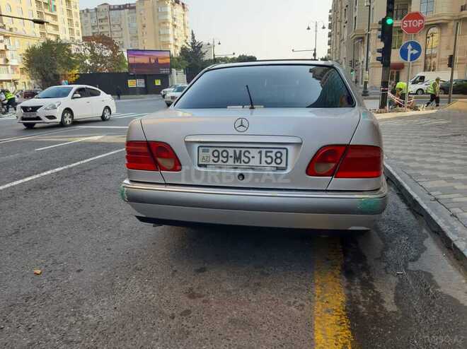 Mercedes E 240 1997, 386,000 km - 2.4 l - Bakı