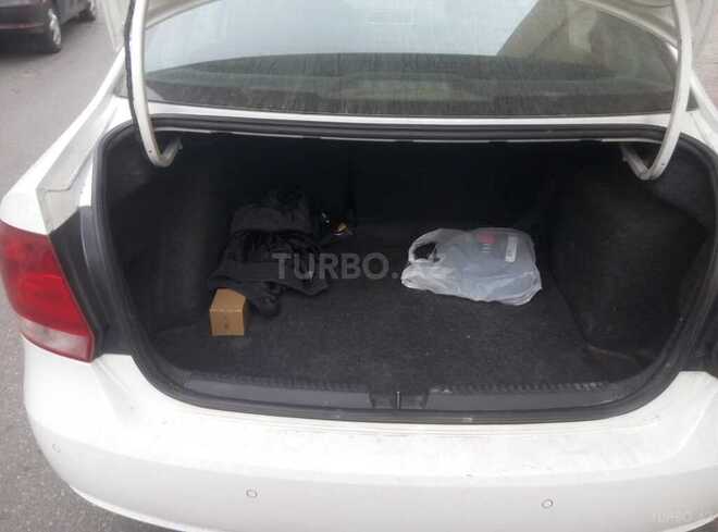Volkswagen Polo 2014, 292,000 km - 1.6 l - Bakı