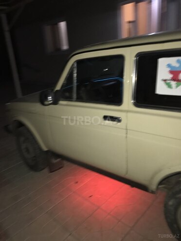 LADA (VAZ) Niva 1986, 96,000 km - 1.6 l - Salyan