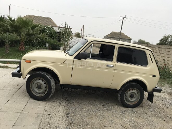 LADA (VAZ) Niva 1986, 96,000 km - 1.6 l - Salyan