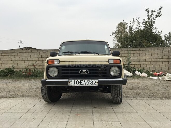 LADA (VAZ) Niva 1986, 96,000 km - 1.6 l - Salyan