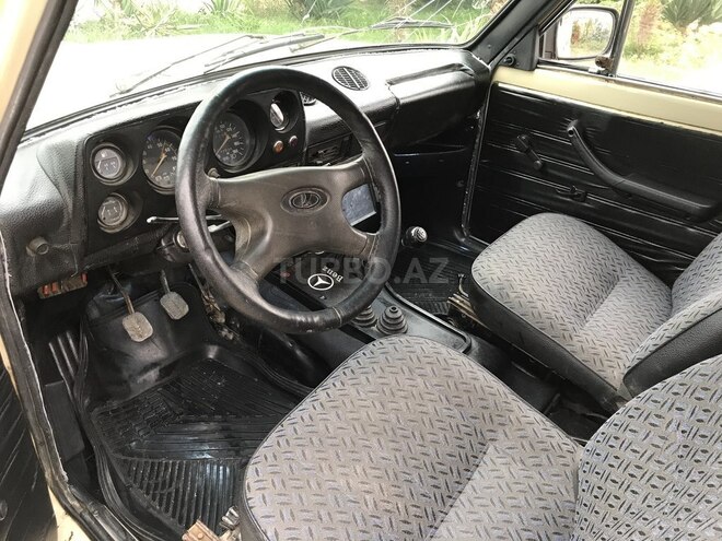 LADA (VAZ) Niva 1986, 96,000 km - 1.6 l - Salyan