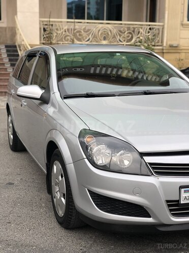 Opel Astra 2009, 176,000 km - 1.3 l - Bakı