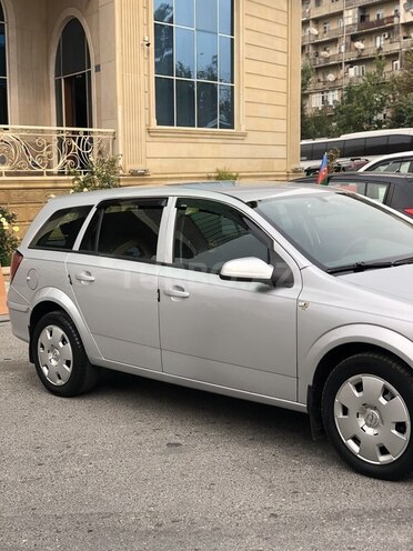 Opel Astra 2009, 176,000 km - 1.3 l - Bakı