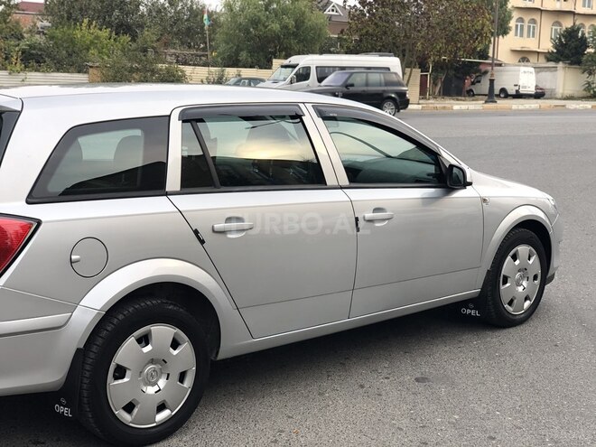 Opel Astra 2009, 176,000 km - 1.3 l - Bakı