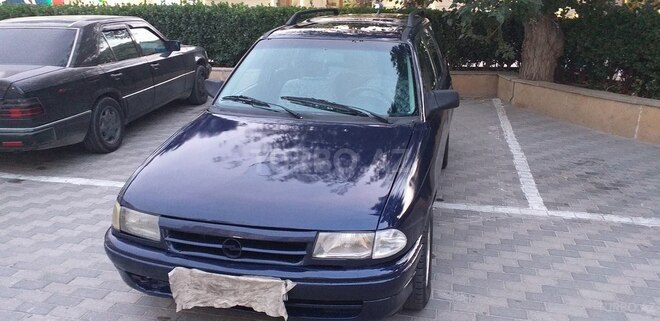Opel Astra 1994, 276,000 km - 1.6 л - Bakı