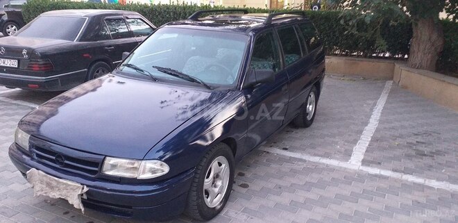 Opel Astra 1994, 276,000 km - 1.6 л - Bakı
