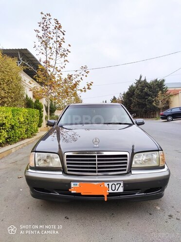 Mercedes C 200 1999, 272,000 km - 2.0 l - Bakı
