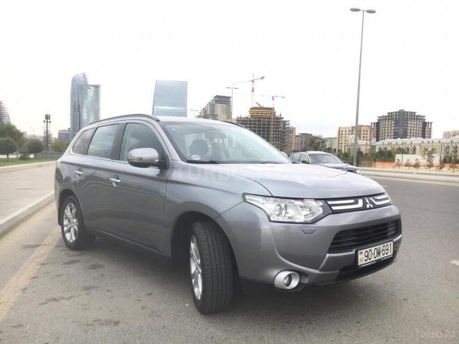 Mitsubishi Outlander 2014, 180,000 km - 3.0 l - Bakı