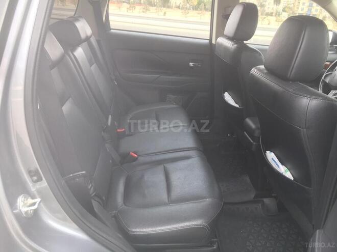 Mitsubishi Outlander 2014, 180,000 km - 3.0 l - Bakı