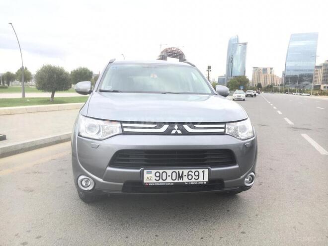Mitsubishi Outlander 2014, 180,000 km - 3.0 l - Bakı