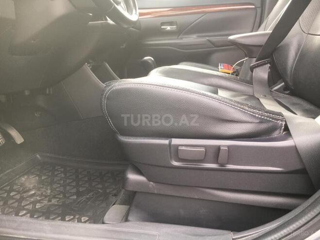 Mitsubishi Outlander 2014, 180,000 km - 3.0 l - Bakı
