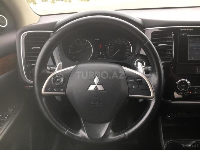 Mitsubishi Outlander 2014, 180,000 km - 3.0 l - Bakı