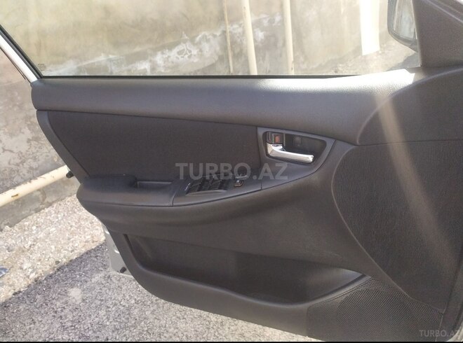 Toyota Corolla 2006, 196,000 km - 1.4 l - Bakı