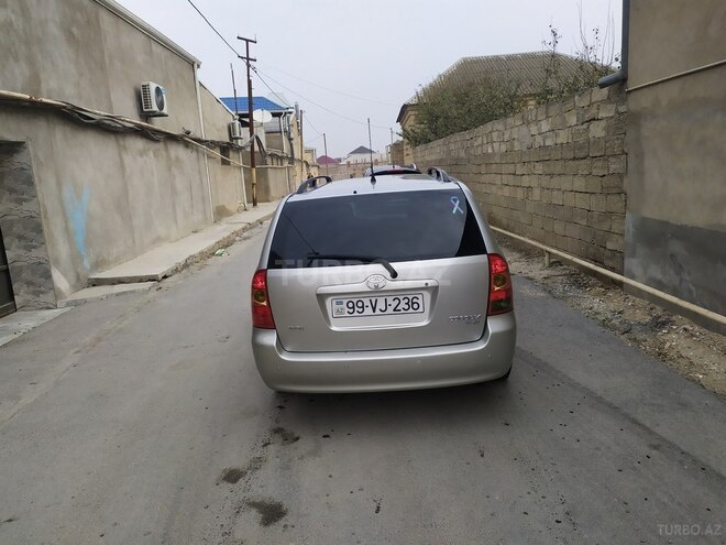 Toyota Corolla 2006, 196,000 km - 1.4 l - Bakı