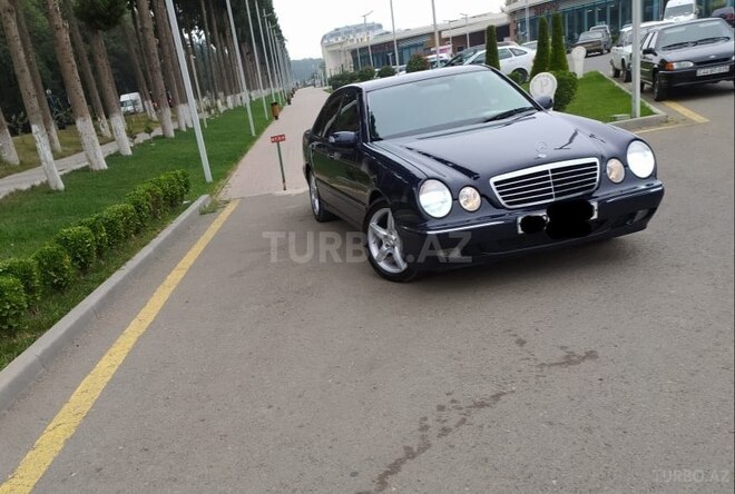 Mercedes E 220 2000, 312,000 km - 2.2 l - Masallı