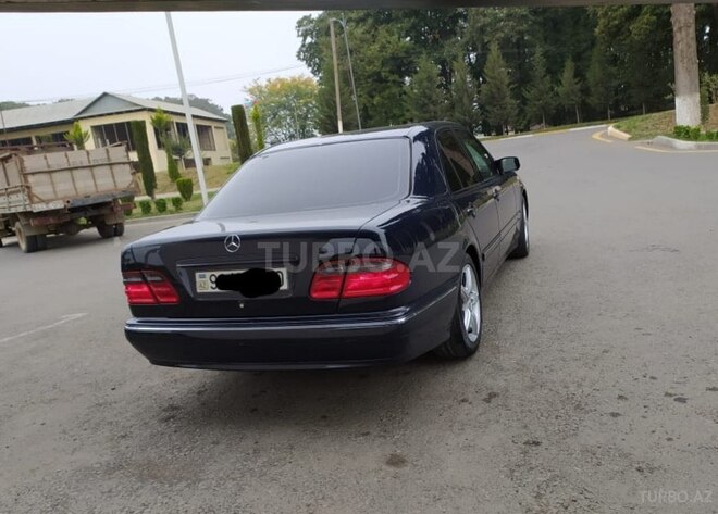 Mercedes E 220 2000, 312,000 km - 2.2 l - Masallı