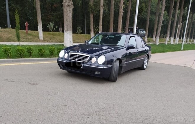 Mercedes E 220 2000, 312,000 km - 2.2 l - Masallı