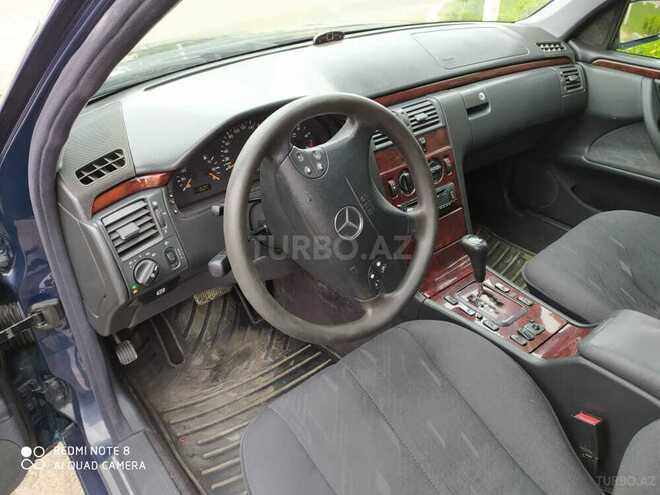 Mercedes E 220 2000, 312,000 km - 2.2 l - Masallı