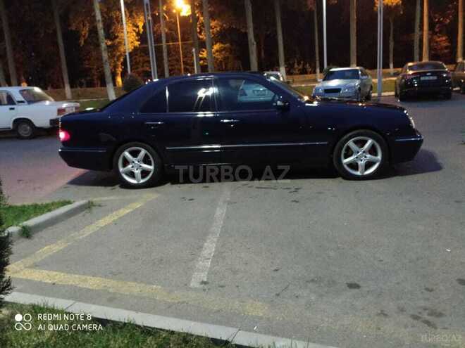 Mercedes E 220 2000, 312,000 km - 2.2 l - Masallı