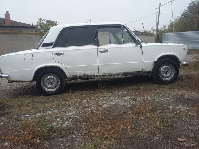 LADA (VAZ) 21011 1984, 200,000 km - 1.3 л - Bərdə