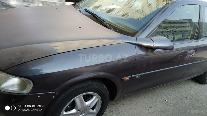 Opel Vectra 1997, 300,000 km - 2.0 l - Bakı