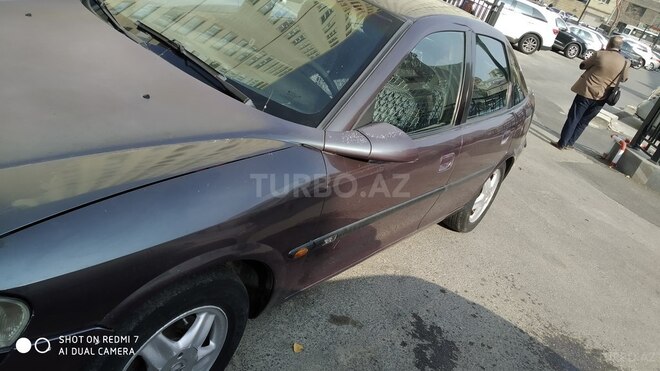 Opel Vectra 1997, 300,000 km - 2.0 l - Bakı