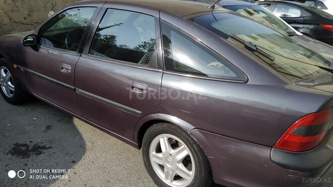 Opel Vectra 1997, 300,000 km - 2.0 l - Bakı